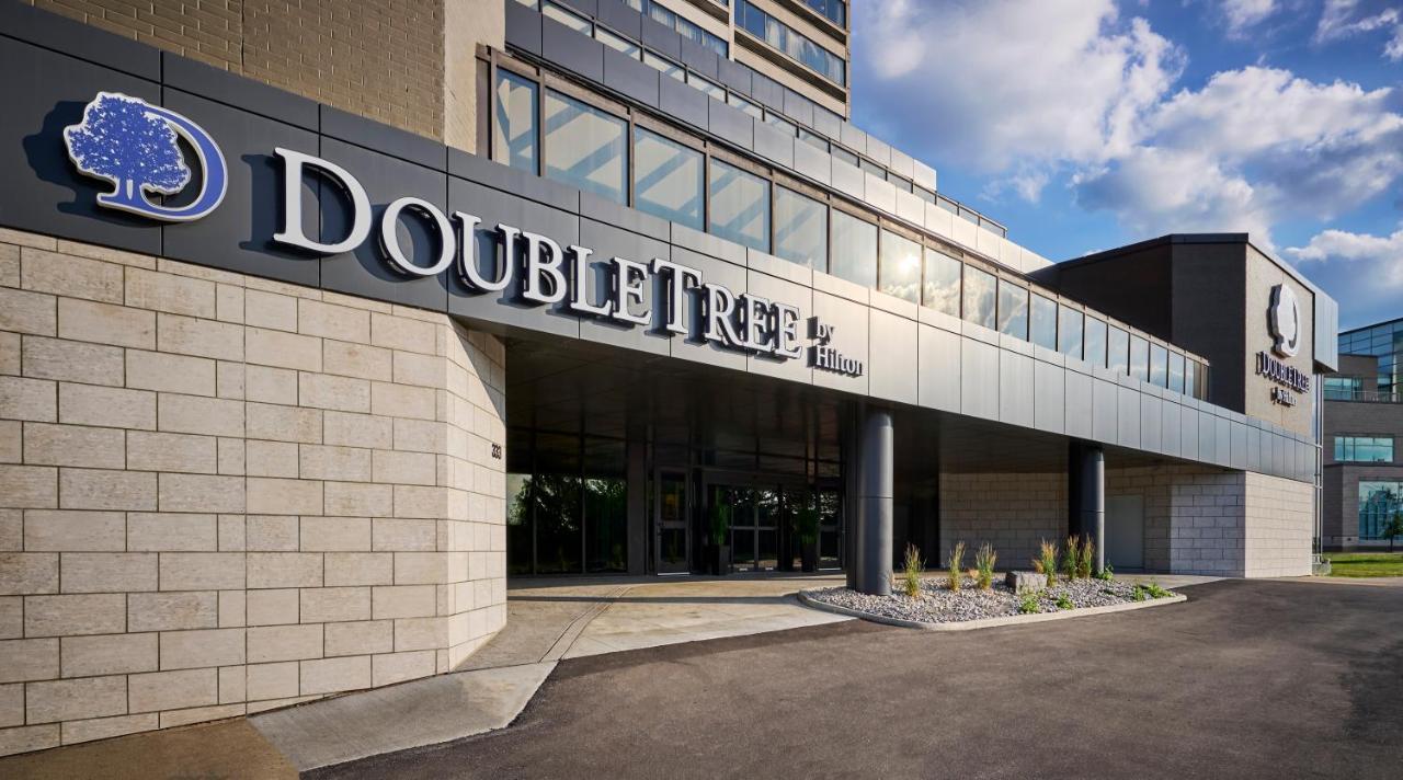 Doubletree By Hilton Windsor, On Exterior foto